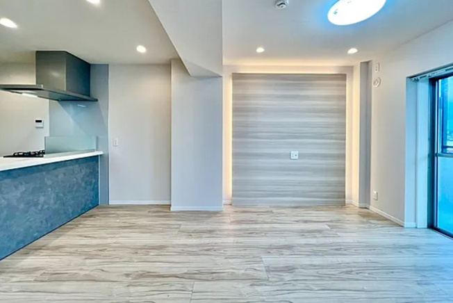 【居間・リビング】 | 池袋第２ヒルハイム | 家族とのコミュニケーションを促進する拘り設計。快適な居住空間を演出し、都市型生活をより潤いある時間へ代えてくれます。