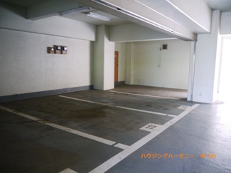 【駐車場】 | 自走式の駐車場がありますので、車必須のかたには、安心です。