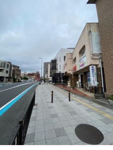 芥川町1丁目店舗