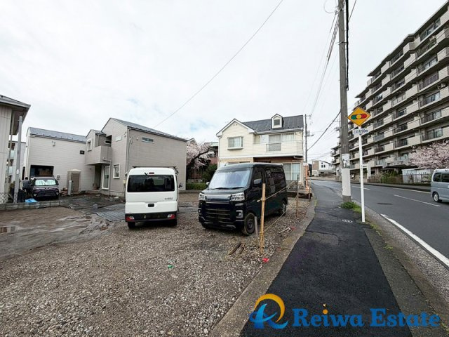 新築戸建　茅ヶ崎市菱沼3丁目　全3棟の前面道路含む現地写真