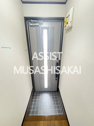 丸山メゾンの玄関