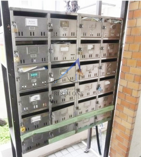 レジダンス・エリットのその他共用部分|集合ポストです。