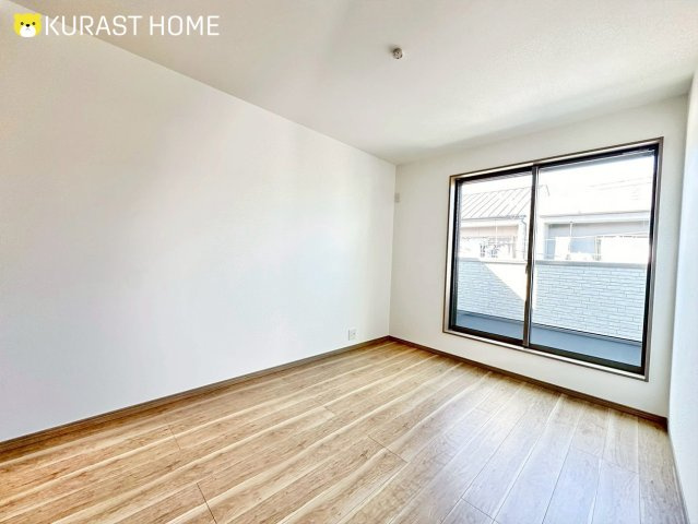 長岡京市今里更ノ町　新築戸建の洋室