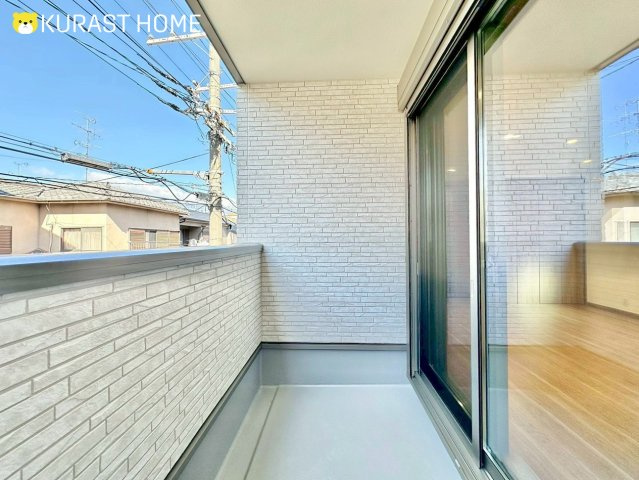 長岡京市今里更ノ町　新築戸建のバルコニー