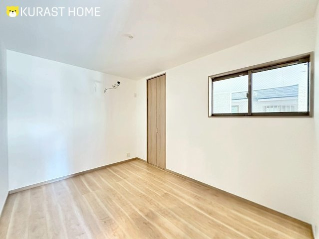 長岡京市今里更ノ町　新築戸建の洋室