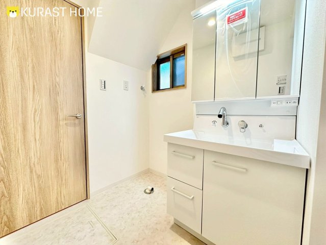 長岡京市今里更ノ町　新築戸建の洗面所