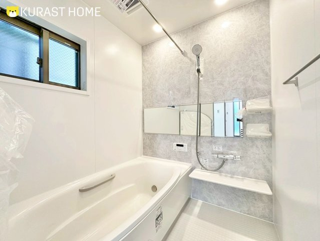 長岡京市今里更ノ町　新築戸建の浴室