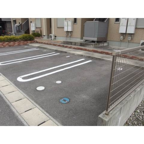 ボナール大門Ｂの駐車場