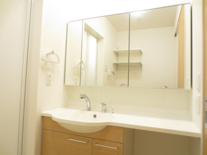 【洗面所】