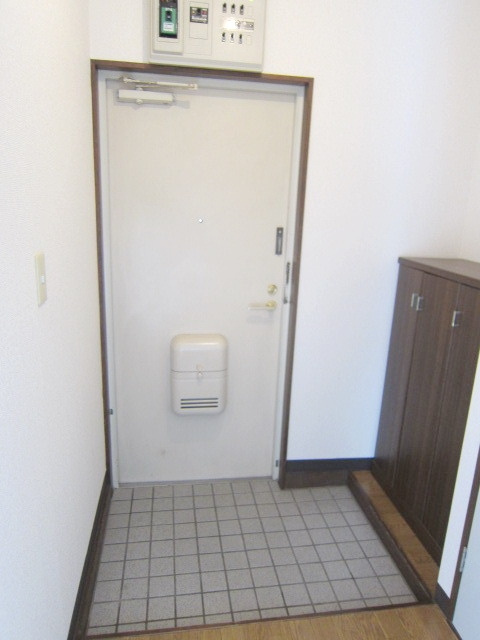 ベルファースト府中の玄関