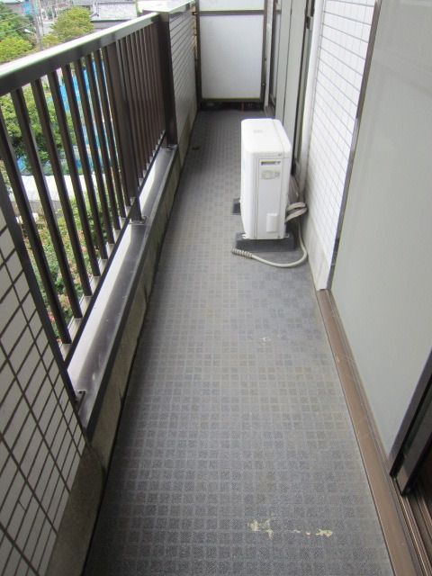 ベルファースト府中のバルコニー