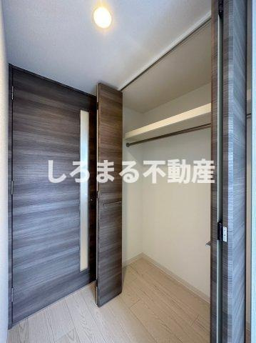 MELDIA CREST TAPP NAMBA-WESTの収納