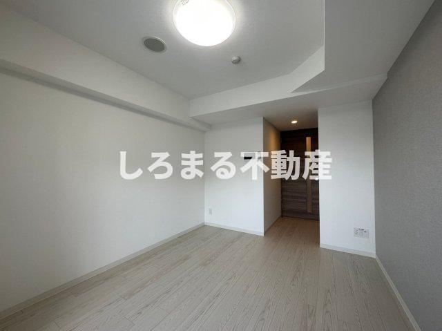 MELDIA CREST TAPP NAMBA-WESTの居間・リビング