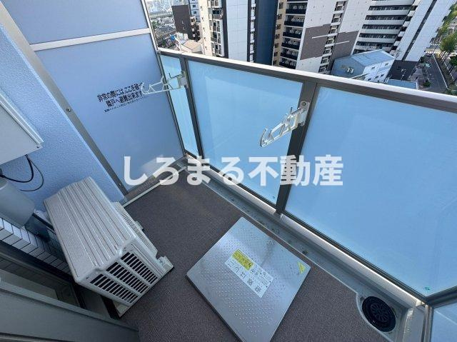 MELDIA CREST TAPP NAMBA-WESTのバルコニー