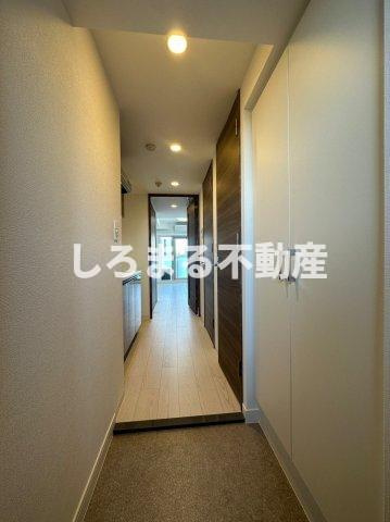 MELDIA CREST TAPP NAMBA-WESTの玄関