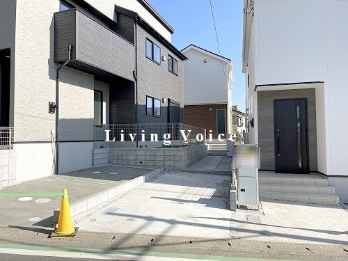 【外観】 | 【仲介手数料０円】綾瀬市寺尾本町3丁目第1期　新築一戸建て　全8区画 | ２号棟　綾瀬市寺尾本町3丁目第1期　新築一戸建て　全8区画