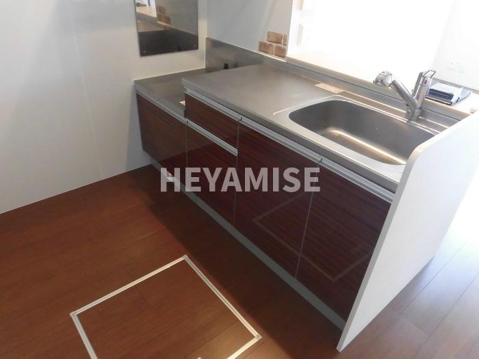 コンフォーティア三城のキッチン