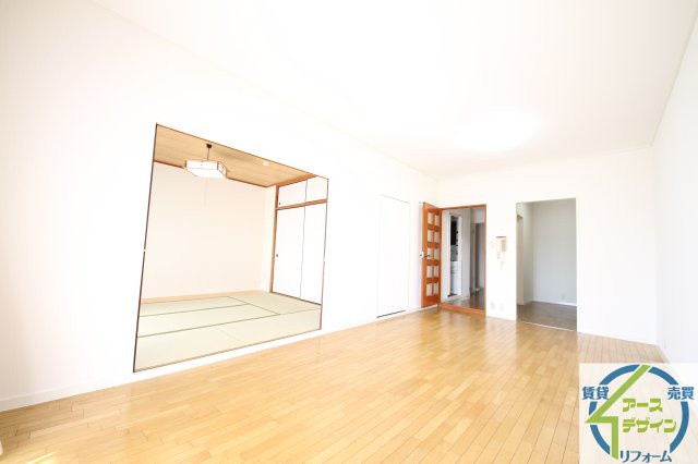 サンハイツ貴崎5号棟の居間・リビング|※類似部屋