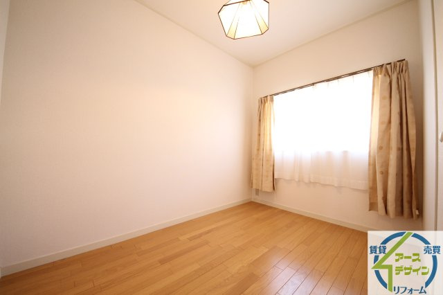 サンハイツ貴崎5号棟の洋室|※類似部屋