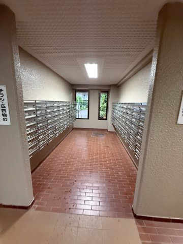 北本ハイデンス1号棟の設備|共用部・レターボックス