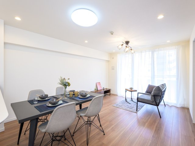 北本ハイデンス1号棟の居間・リビング|リビング/施工例