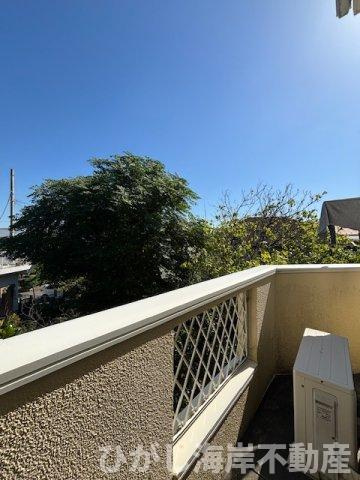 藤沢市辻堂東海岸2丁目　中古戸建のバルコニー|洗濯も日向ぼっこも心地よく、広さゆったり（バルコニー）