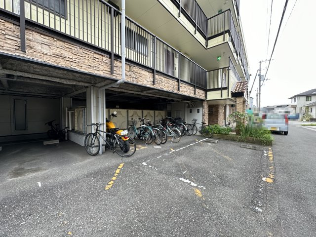めぞん太陽Ⅴの駐車場