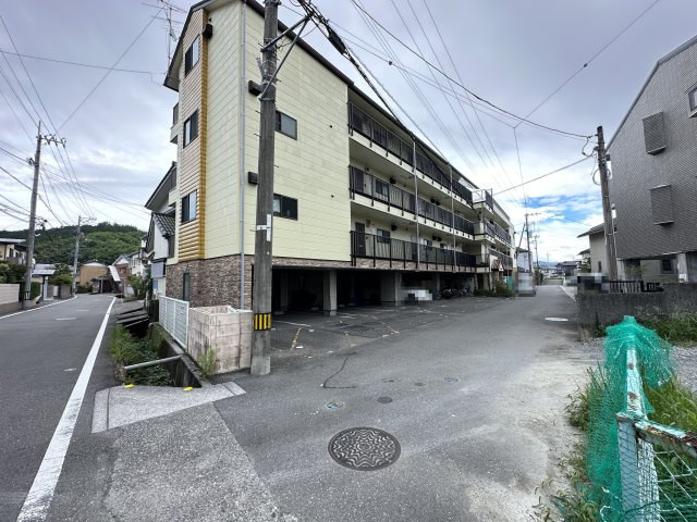 めぞん太陽Ⅴの駐車場