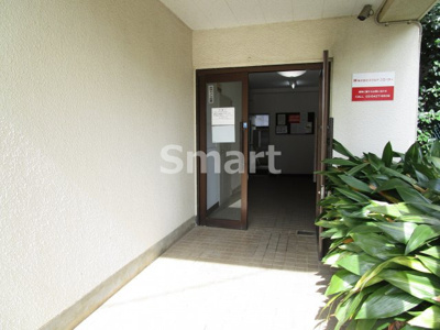 【エントランス】 | 中野スカイコーポ | 植物などもあり清潔感のあるエントランスです！