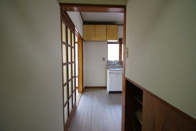 コーポ酒井の玄関