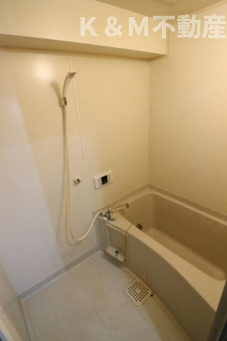 YRレジデンスの浴室|ゆったり過ごせるお風呂です