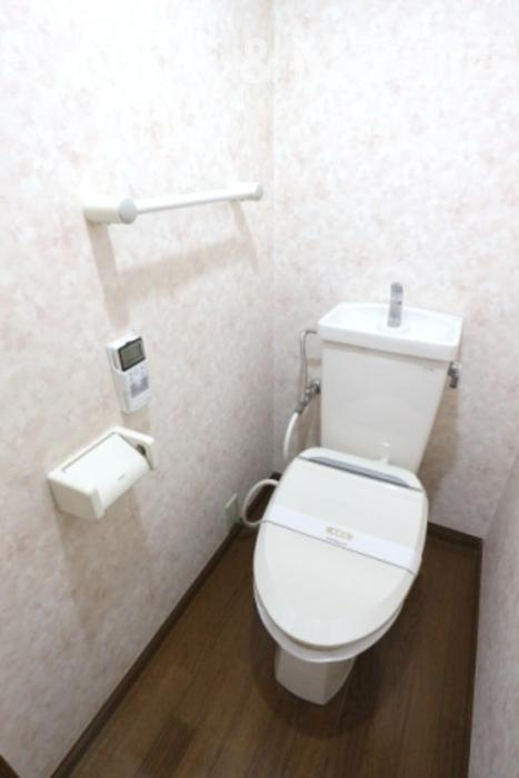 YRレジデンスのトイレ|コンパクトで使いやすいトイレです