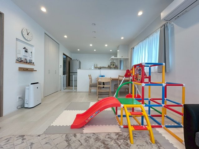 加東市社戸建の居間・リビング