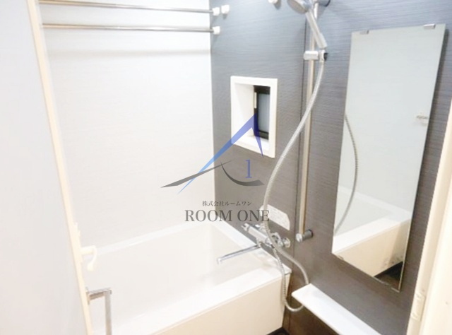 コモランセカナヅカの浴室|お風呂です。