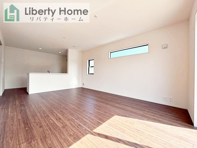 ひたちなか市足崎20期　新築戸建　3号棟の居間・リビング