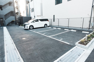 【駐車場】