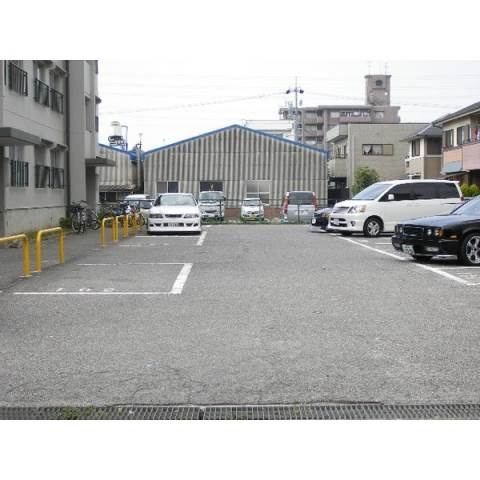 きとの荘の駐車場