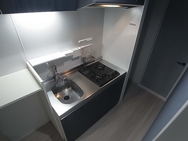 神戸市須磨区妙法寺字道正川のアパートのキッチン|システムキッチン（ガス２口）