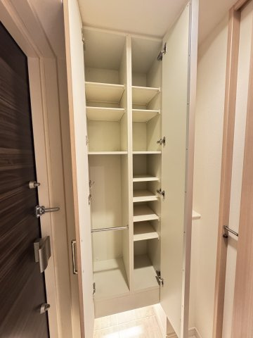 ワコーレ神戸三宮マスターズレジデンスの収納