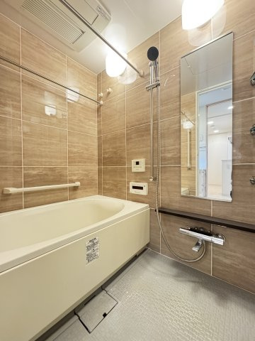 ワコーレ神戸三宮マスターズレジデンスの浴室