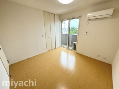 【洋室】 | ラフィーナ