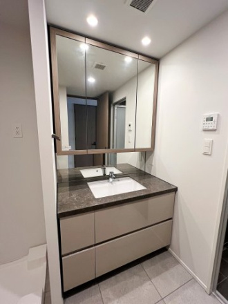 【独立洗面台】 | 〇●クリオ鵠沼海岸グランロワ●〇