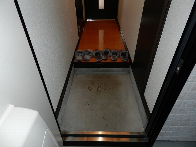 Ｏｒｉｚｚｏｎｔｅ（オリゾンテ）の玄関