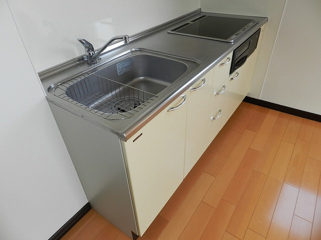 Ｏｒｉｚｚｏｎｔｅ（オリゾンテ）のキッチン