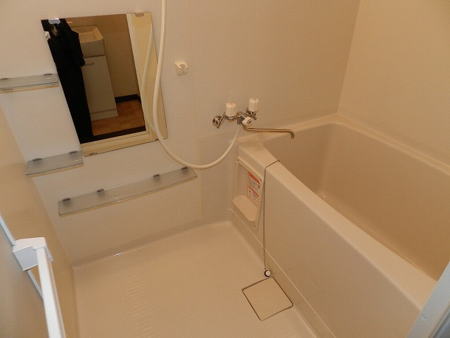 Ｏｒｉｚｚｏｎｔｅ（オリゾンテ）の浴室