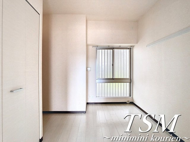 Ｍ’プラザ 香里六番館の洋室