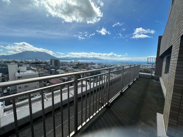 【バルコニー】