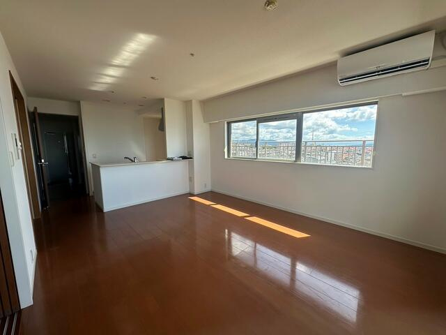 【居間・リビング】