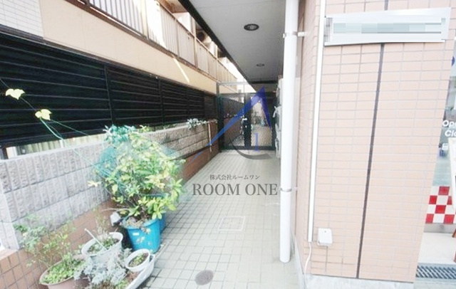 レジデンスフォーユーのエントランス|エントランスです。