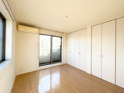 【寝室】 | Riverside Deux M